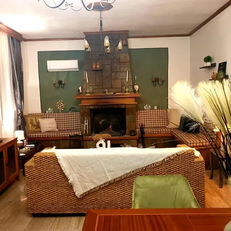 Ferienhaus Paola Dragotiná